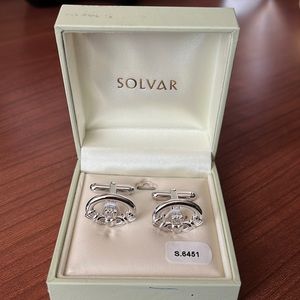 Solvar Silver Claddagh Cufflinks
